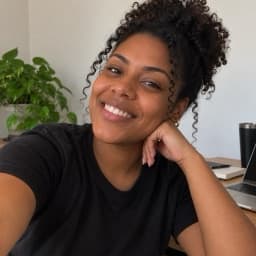 Fernanda, perfil ilustrativo da Doce Encanto